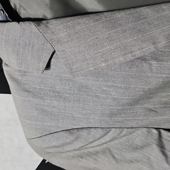 Theory Gray Pinstripe Blazer Jacket Size Small - Picture 2 of 6